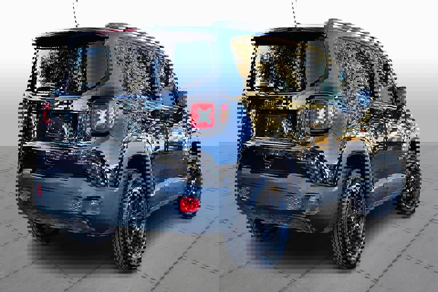 Used 2021 Jeep Renegade Sport image 12