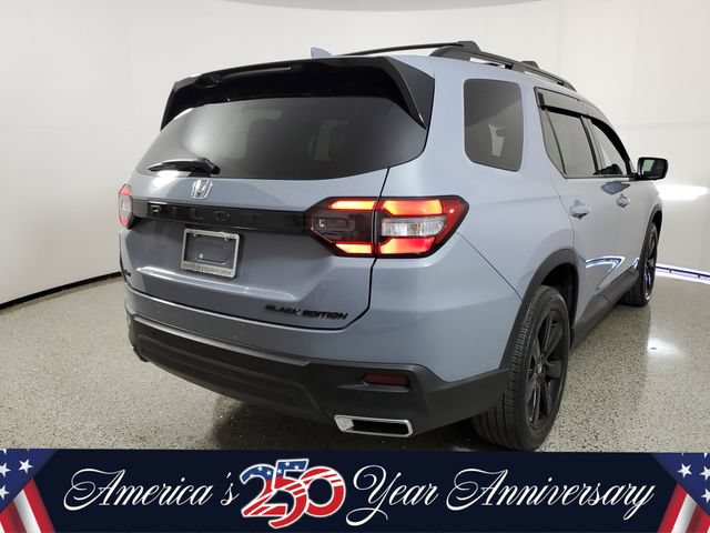 Used 2025 Honda Pilot Black Edition image 5
