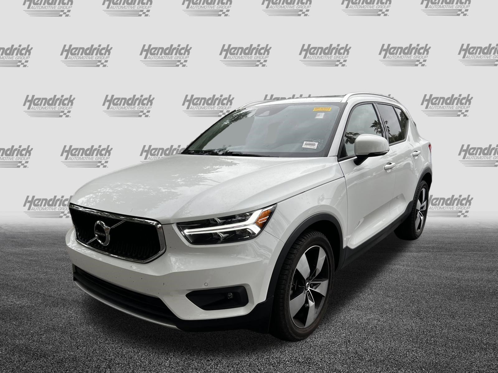 Used 2021 Volvo XC40 T5 Momentum w/ Protection Package Premier AWD/4WD image 5