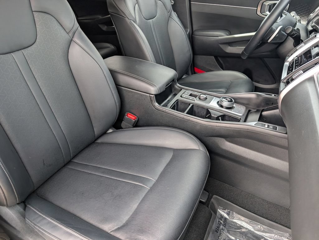 Certified 2023 Kia Sorento EX AWD/4WD image 24