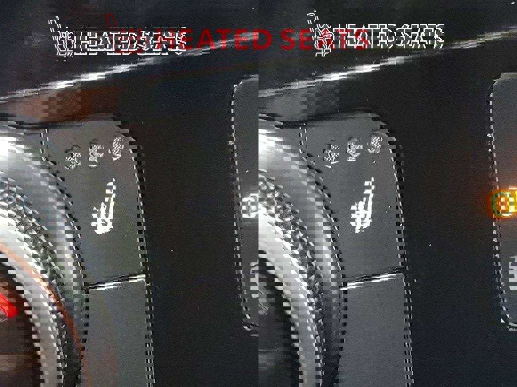 Certified 2025 Toyota Highlander XLE image 27