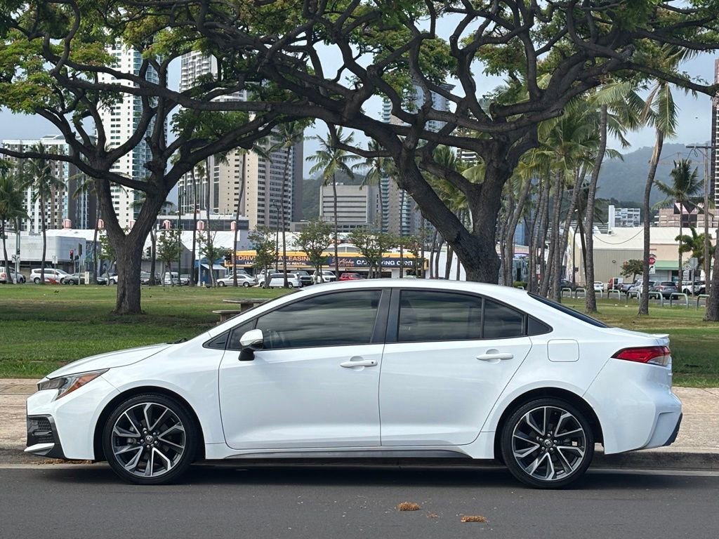Used 2020 Toyota Corolla SE FWD image 2
