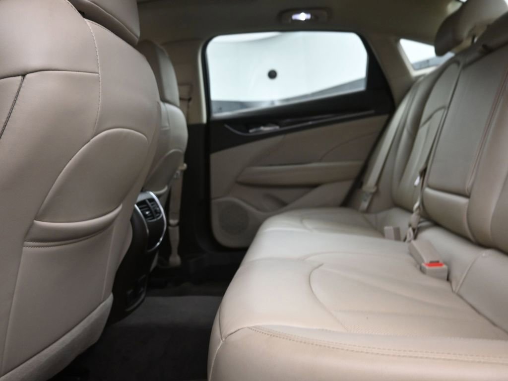 Used 2017 Buick LaCrosse Premium w/ Dynamic Driver Package image 11