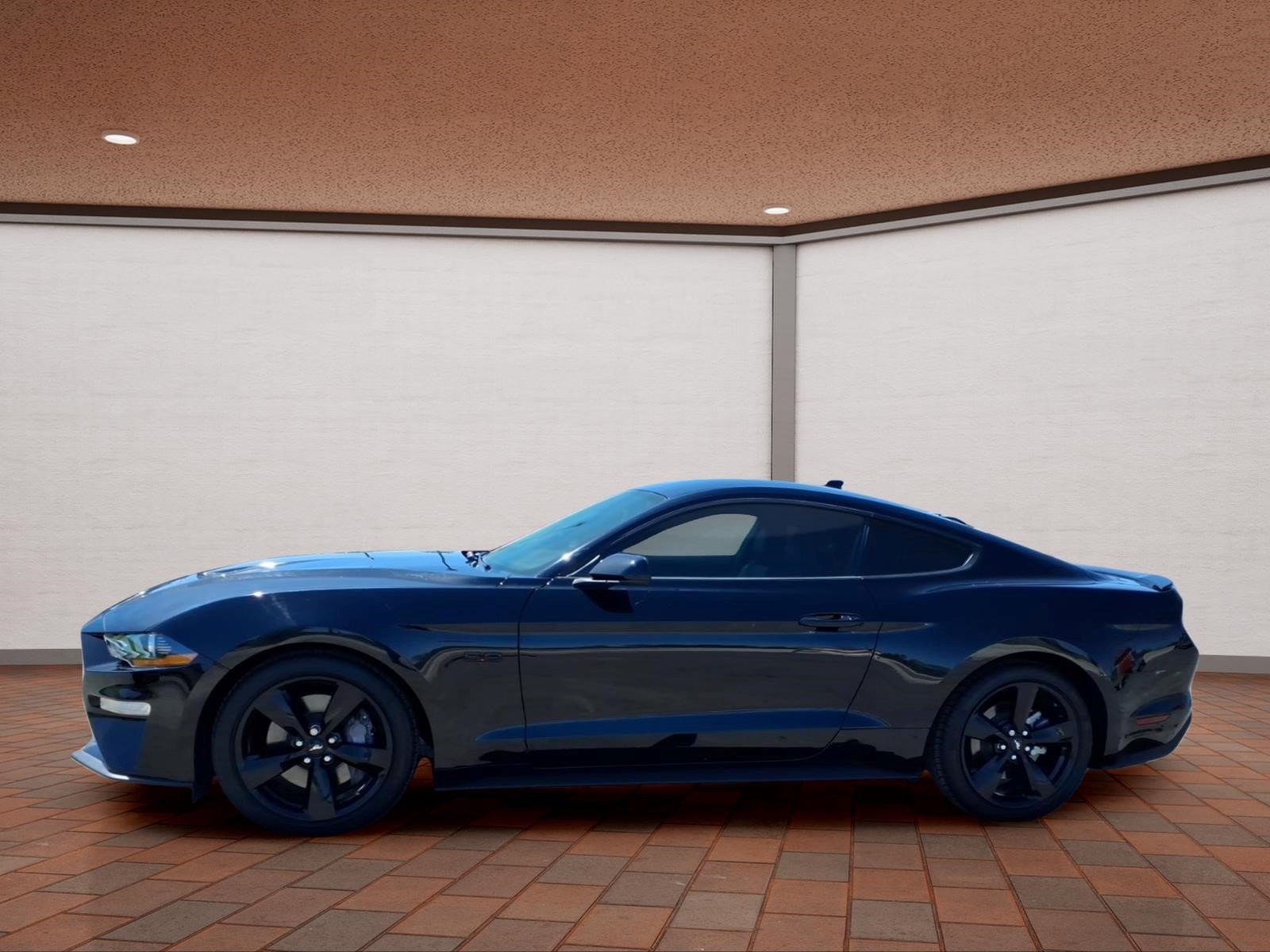 Used 2022 Ford Mustang GT Premium w/ Black Accent Package RWD image 5