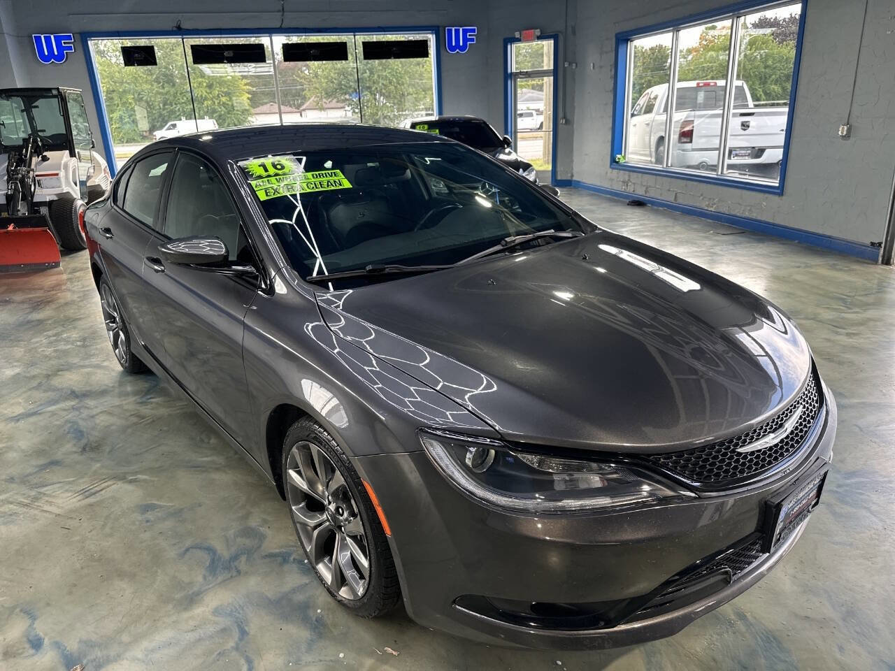 Used 2016 Chrysler 200 S w/ Comfort Group image 7