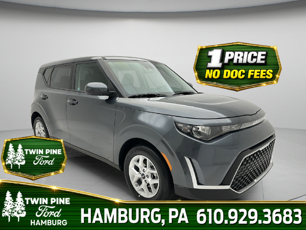 Used 2025 Kia Soul LX w/ LX Technology Package