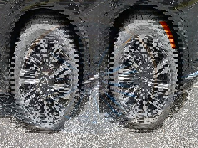 New 2026 Cadillac Vistiq Premium Luxury w/ LPO, Floor Liner Package image 11