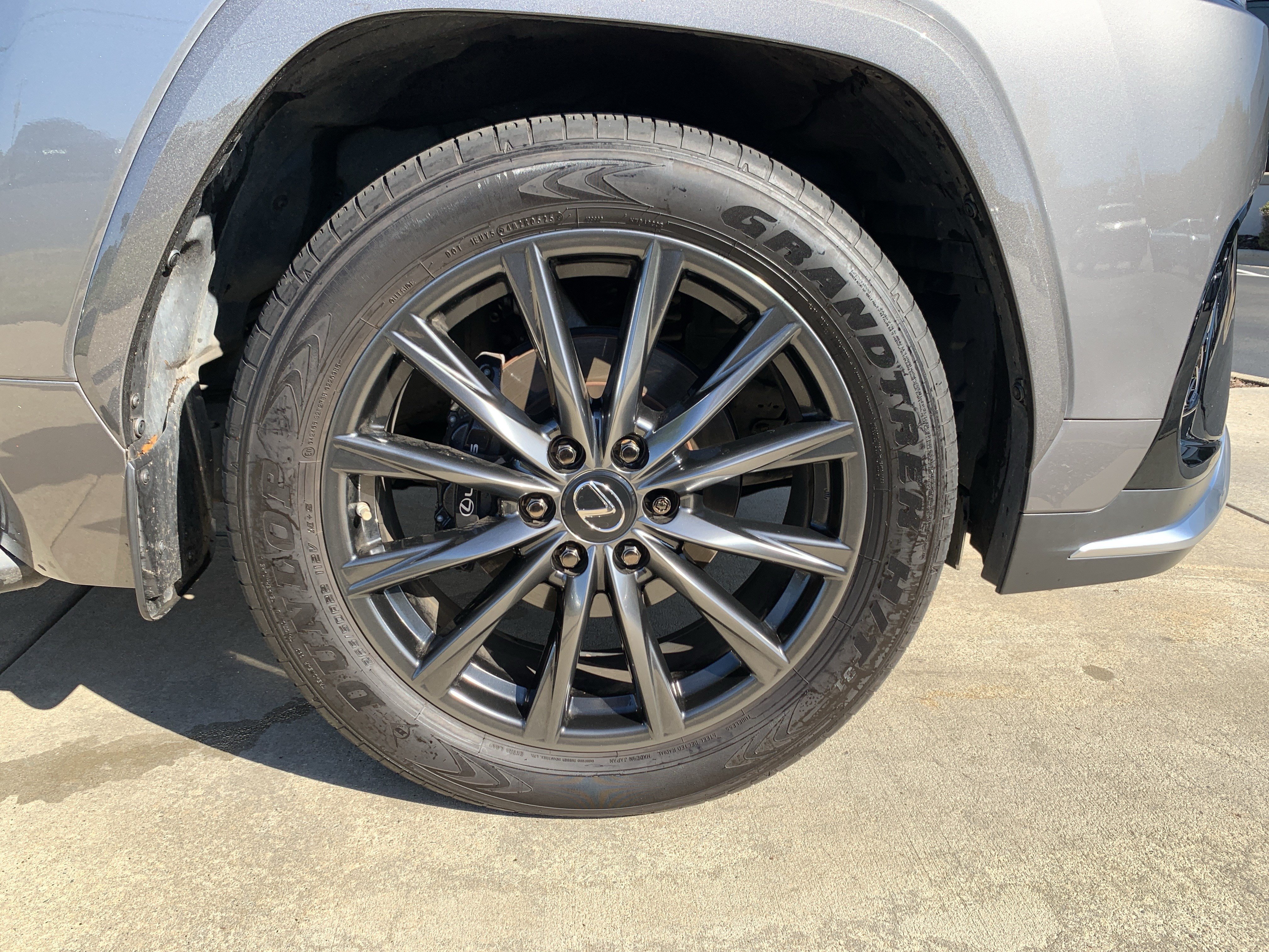 Used 2022 Lexus LX 600 F Sport w/ Accessory Package (Z1) AWD/4WD image 13