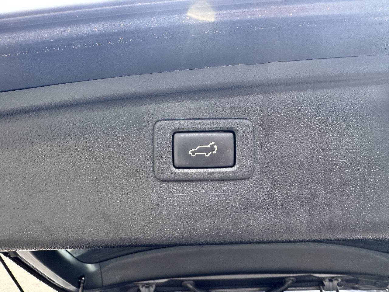 Used 2015 Subaru Outback 2.5i Limited w/ Protection Package #1 AWD/4WD image 8