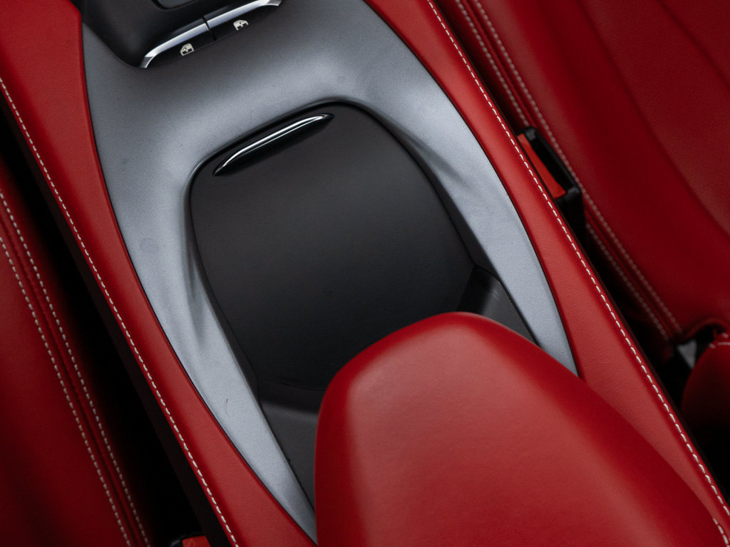 Used 2020 Ferrari Portofino RWD image 35