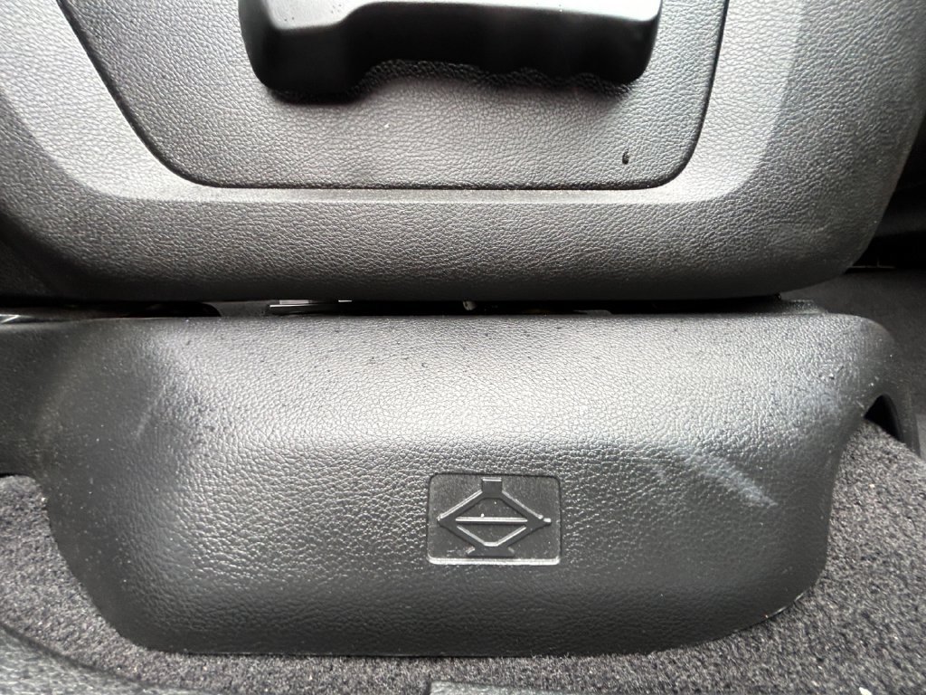 Used 2024 RAM 1500 Classic SLT AWD/4WD image 21