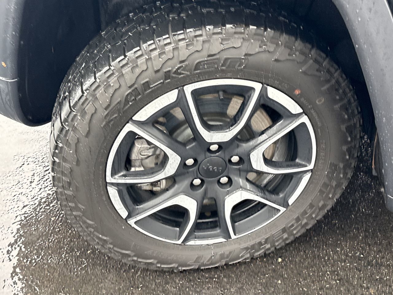 Used 2024 Jeep Compass Trailhawk w/ Trailer Tow Group image 12