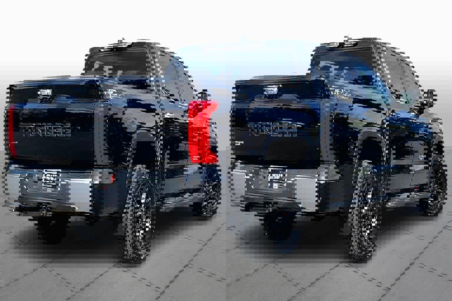 Used 2023 Toyota Tundra Limited w/ TRD Off-Road Package image 12