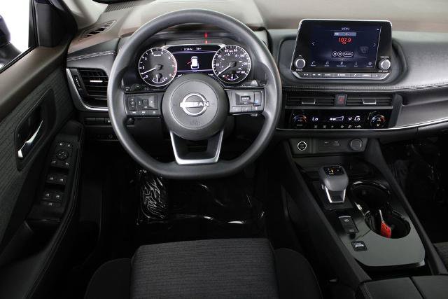 Certified 2023 Nissan Rogue SV FWD image 7