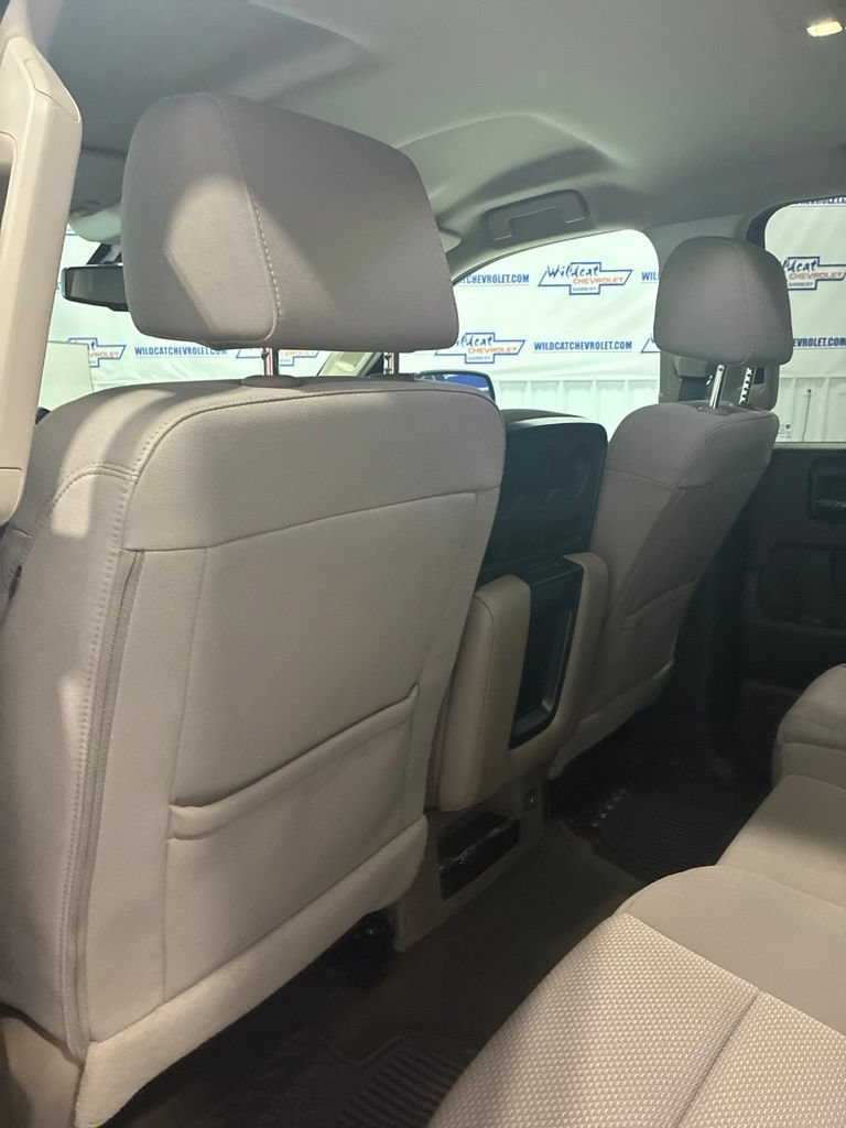 Used 2018 Chevrolet Silverado 1500 LT w/ All Star Edition AWD/4WD image 29