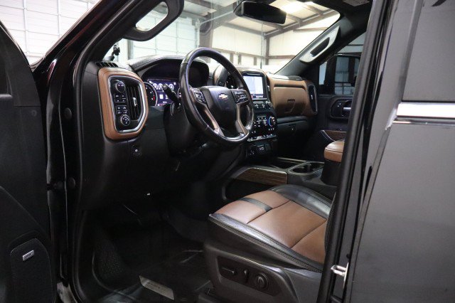 Used 2020 Chevrolet Silverado 3500 High Country w/ Safety Package II AWD/4WD image 33