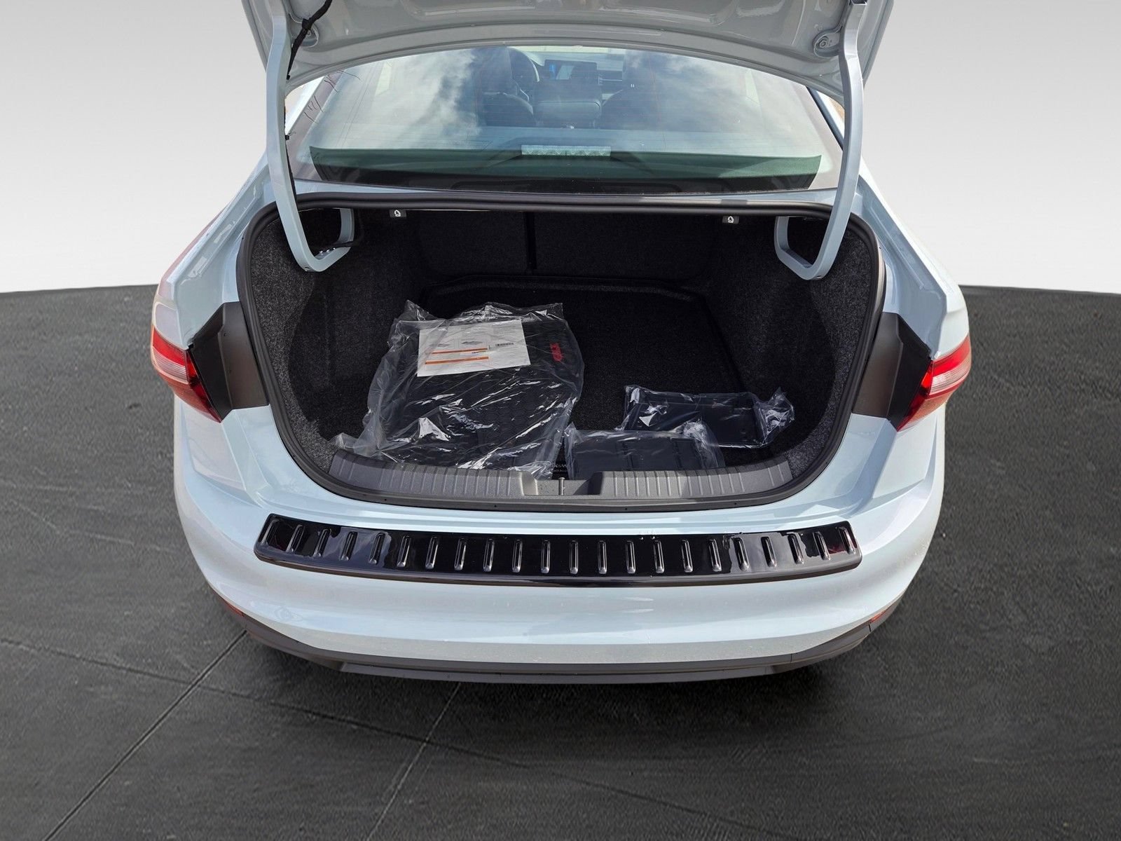 New 2026 Volkswagen Jetta GLI Autobahn FWD image 7