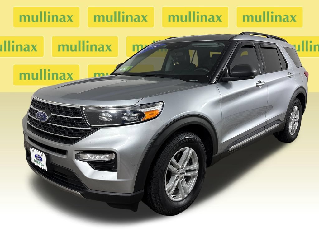 Certified 2024 Ford Explorer XLT w/ Equipment Group 202A RWD image 14