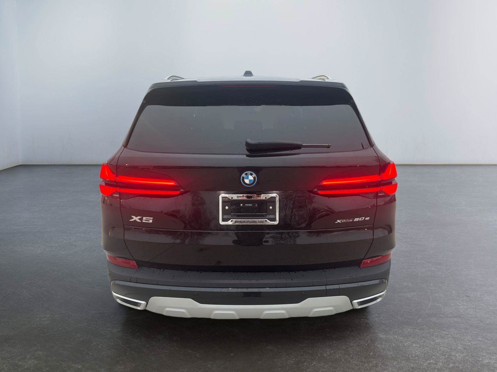 New 2026 BMW X5 xDrive50e w/ Climate Comfort Package AWD/4WD image 14
