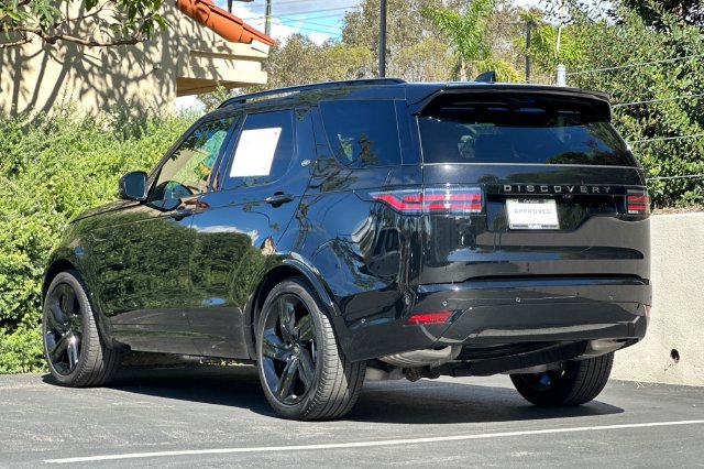 Certified 2025 Land Rover Discovery Dynamic SE AWD/4WD image 3