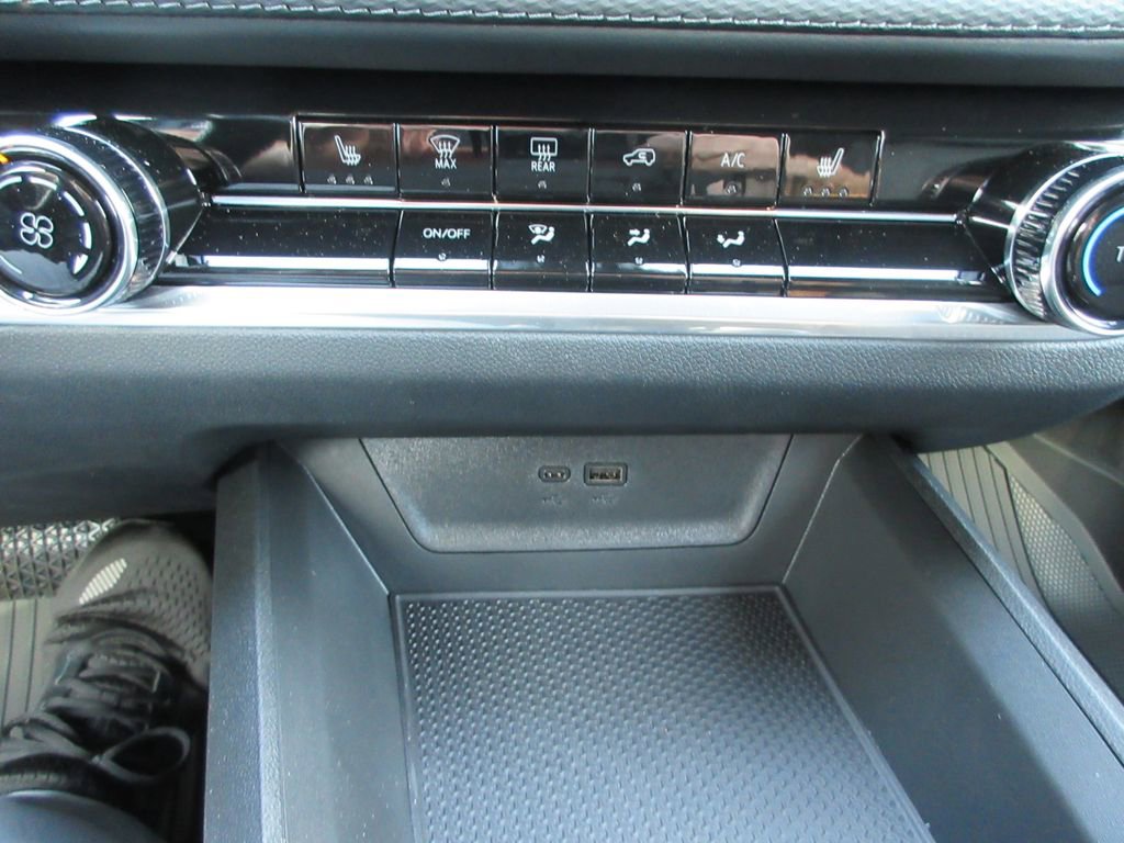 New 2026 Chevrolet Equinox LT w/ LPO, Floor Liner Package AWD/4WD image 29
