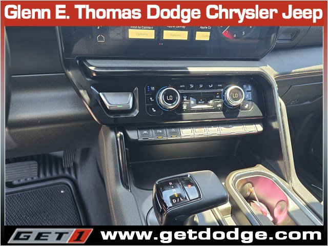Used 2025 GMC Sierra 1500 AT4 w/ AT4 Premium Package AWD/4WD image 18
