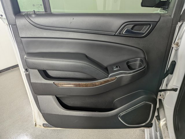 Used 2016 Chevrolet Suburban LT w/ Luxury Package image 15