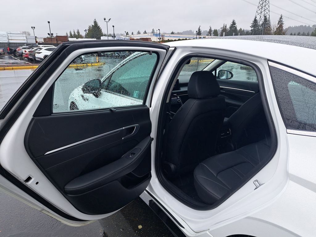 Used 2025 Hyundai Sonata Limited image 13