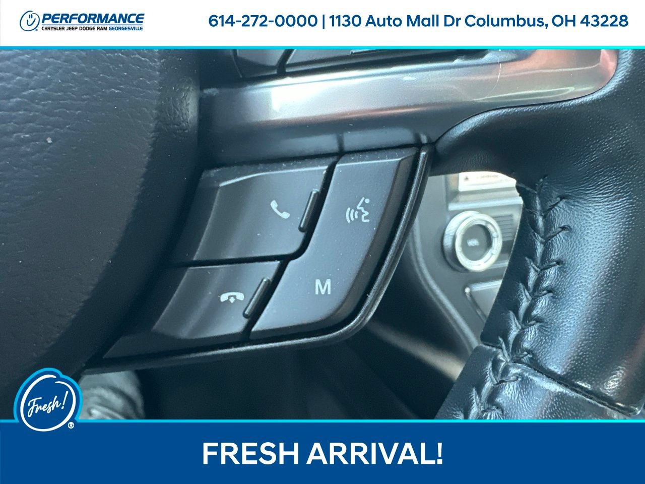 Used 2018 Ford Mustang Premium w/ Black Accent Package RWD image 26