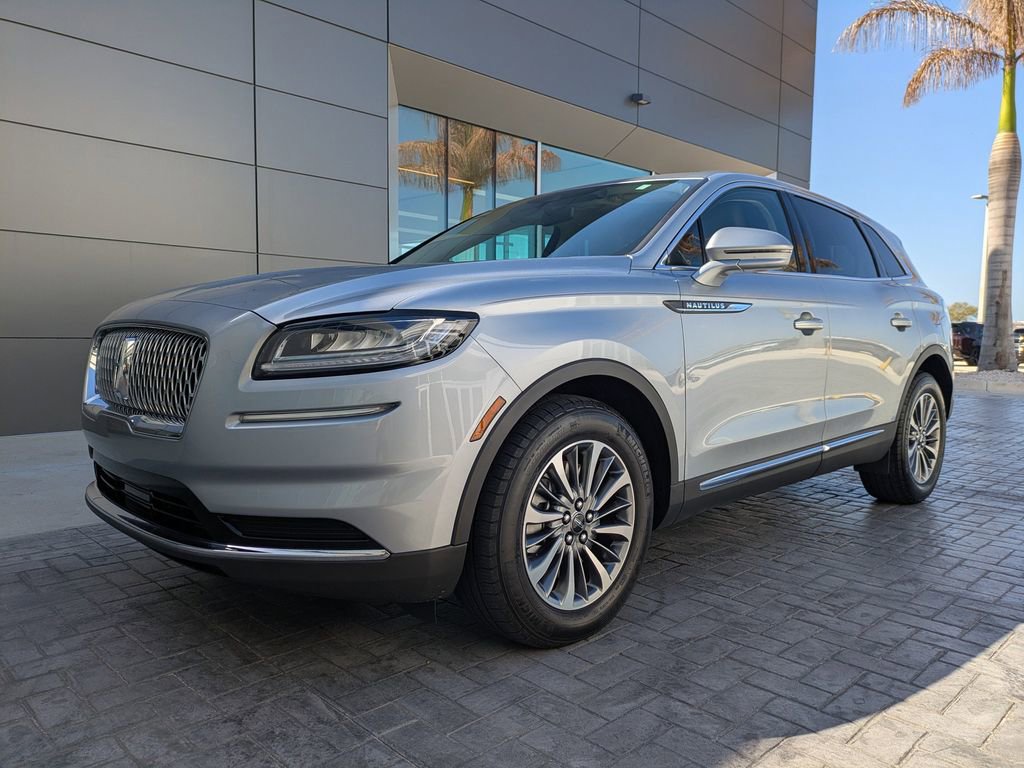 Used 2021 Lincoln Nautilus AWD w/ Equipment Group 101A image 9