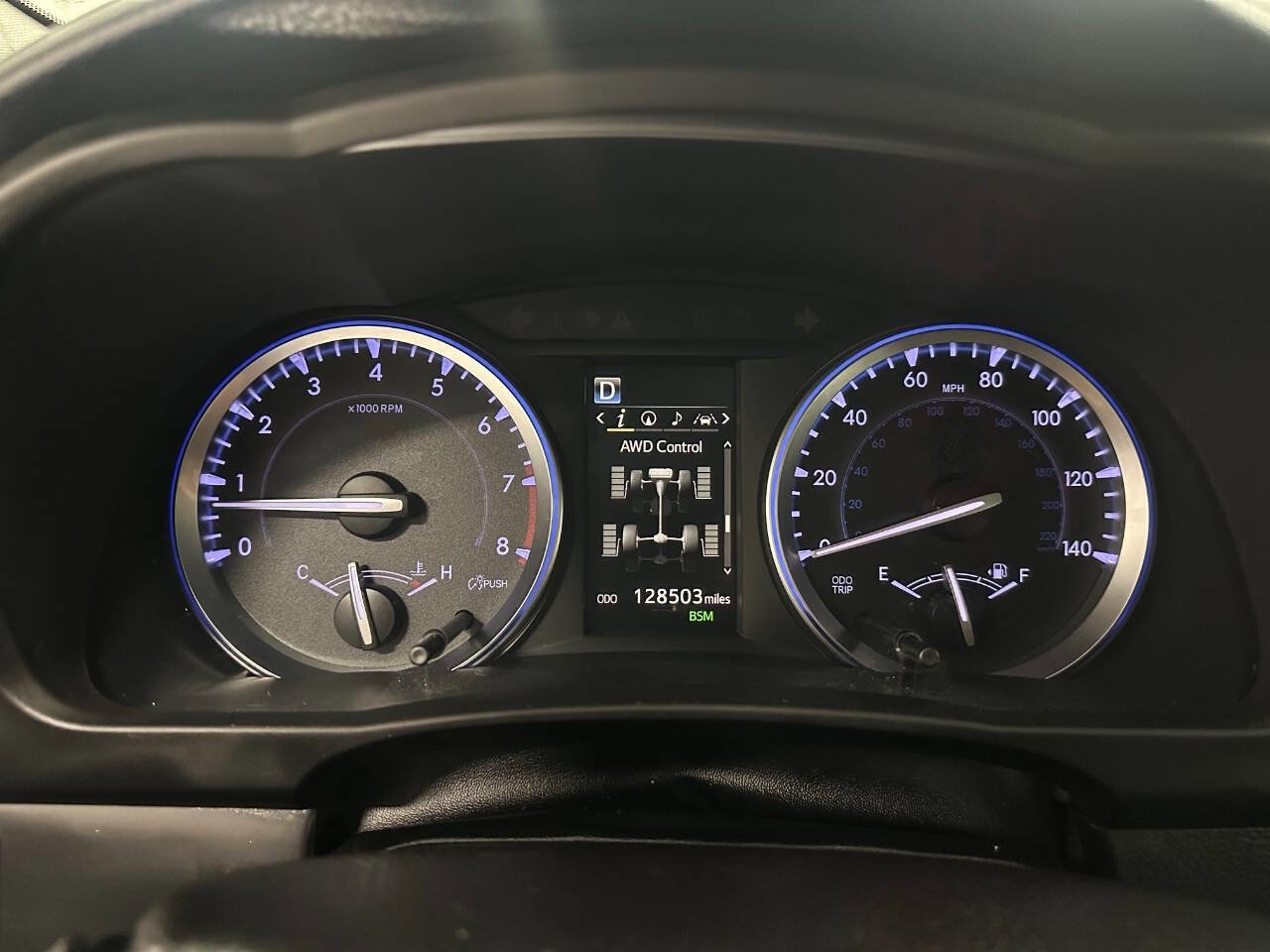 Used 2018 Toyota Highlander XLE image 28