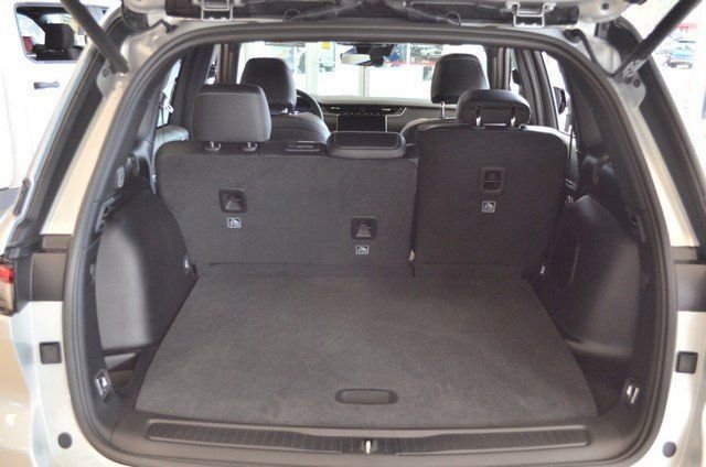 New 2025 Jeep Grand Cherokee Limited w/ Black Appearance Package image 34