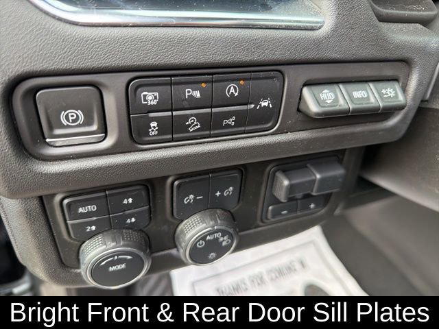 Used 2023 Chevrolet Tahoe High Country w/ Advanced Technology Package image 31