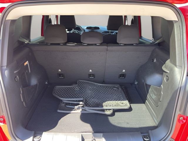 Used 2023 Jeep Renegade Latitude AWD/4WD image 11