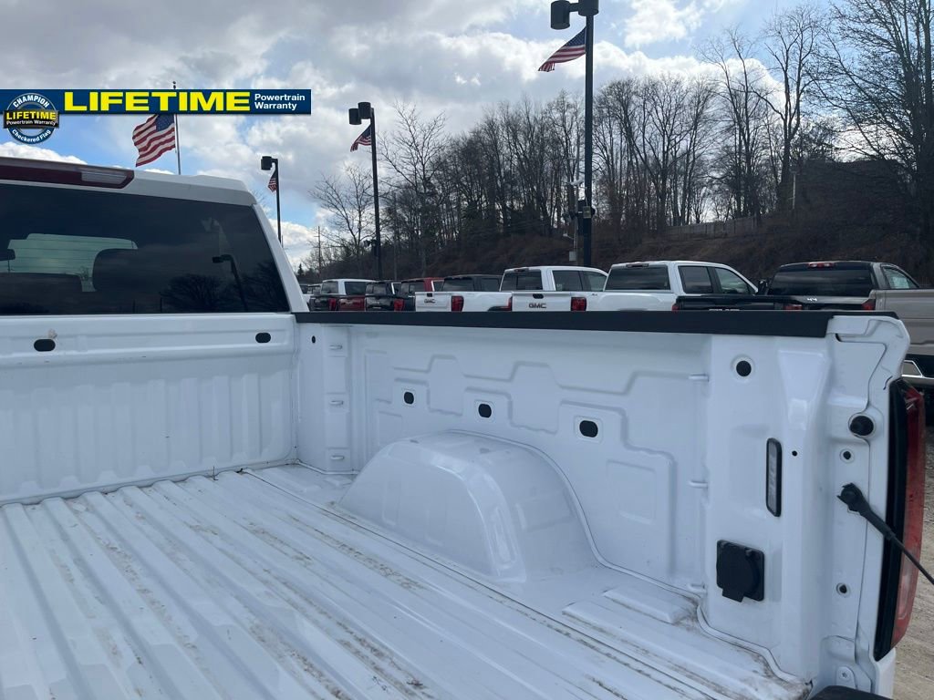 Used 2025 GMC Sierra 1500 Elevation image 11