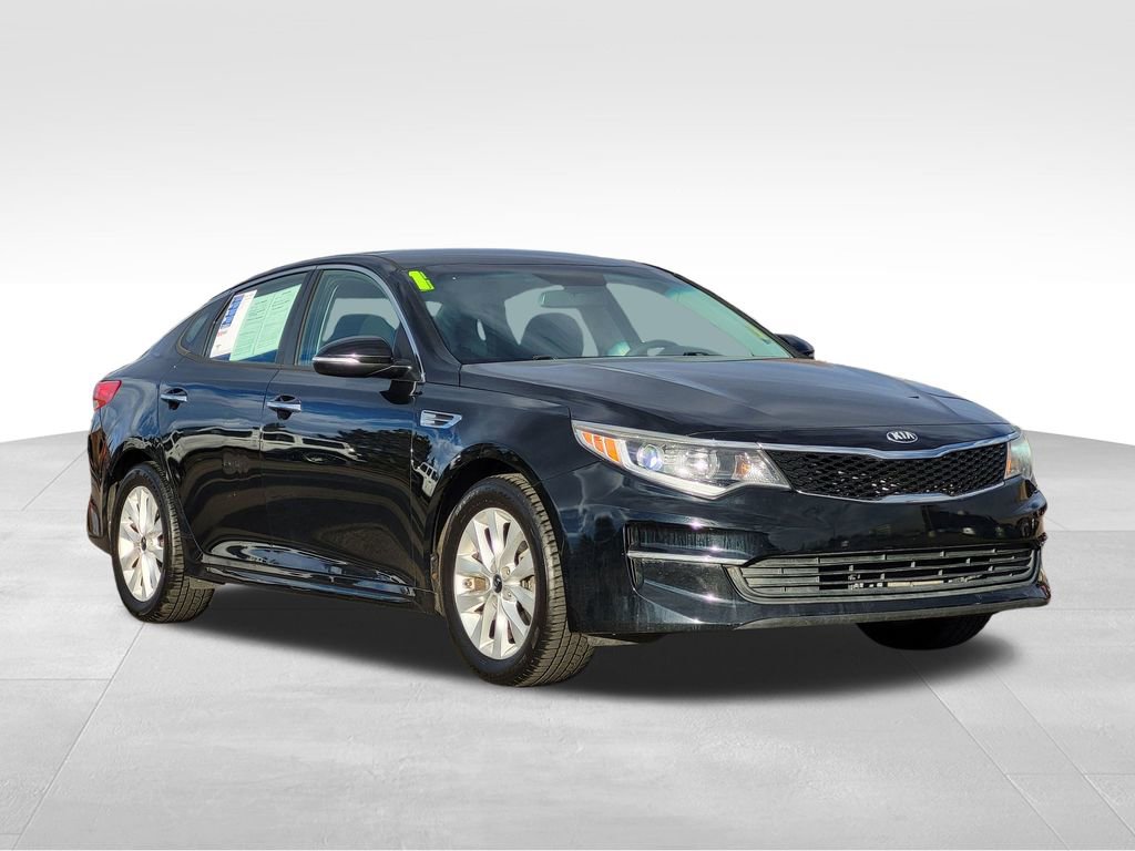 Used 2017 Kia Optima LX image 3