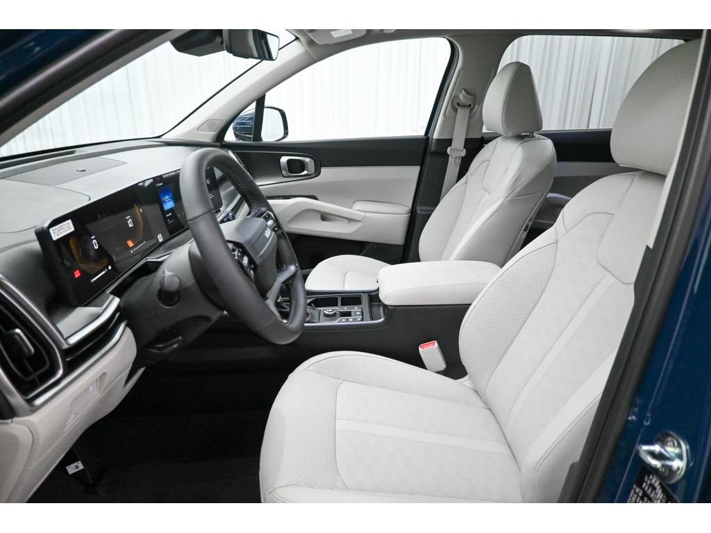 New 2026 Kia Sorento S w/ S Panoramic Sunroof Package FWD image 17