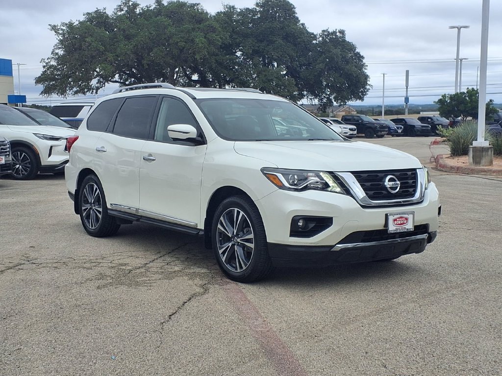 Used 2018 Nissan Pathfinder Platinum w/ Cargo Package FWD image 7