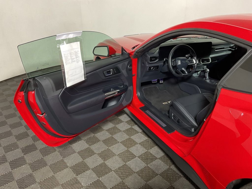 Used 2025 Ford Mustang GT Premium RWD image 19