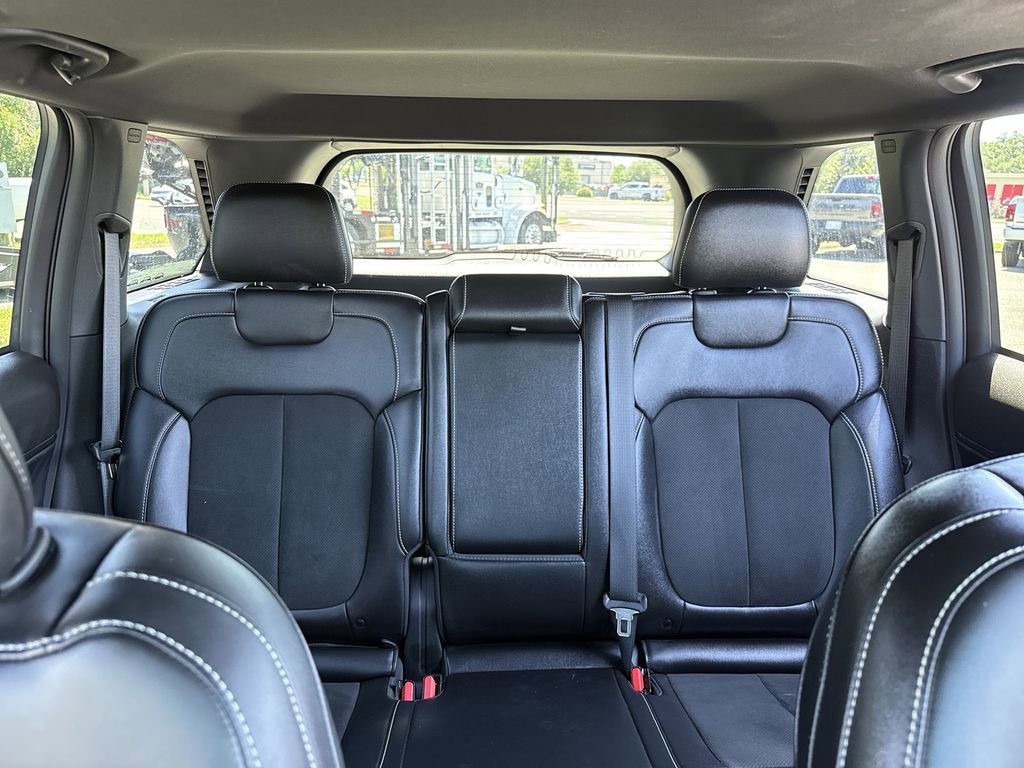Used 2023 Jeep Grand Cherokee Altitude AWD/4WD image 29
