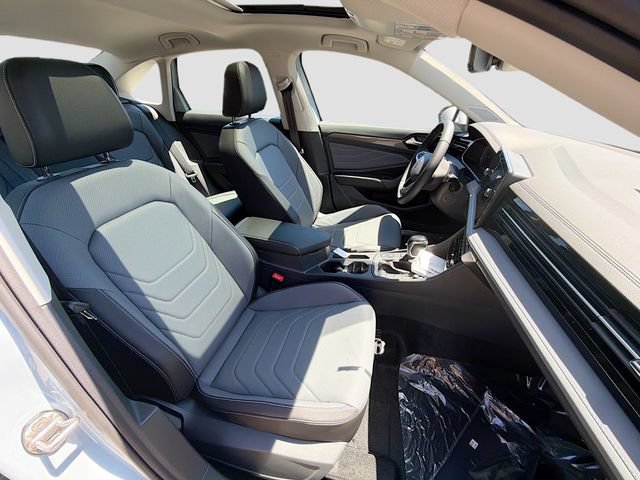 New 2026 Volkswagen Jetta SEL FWD image 28