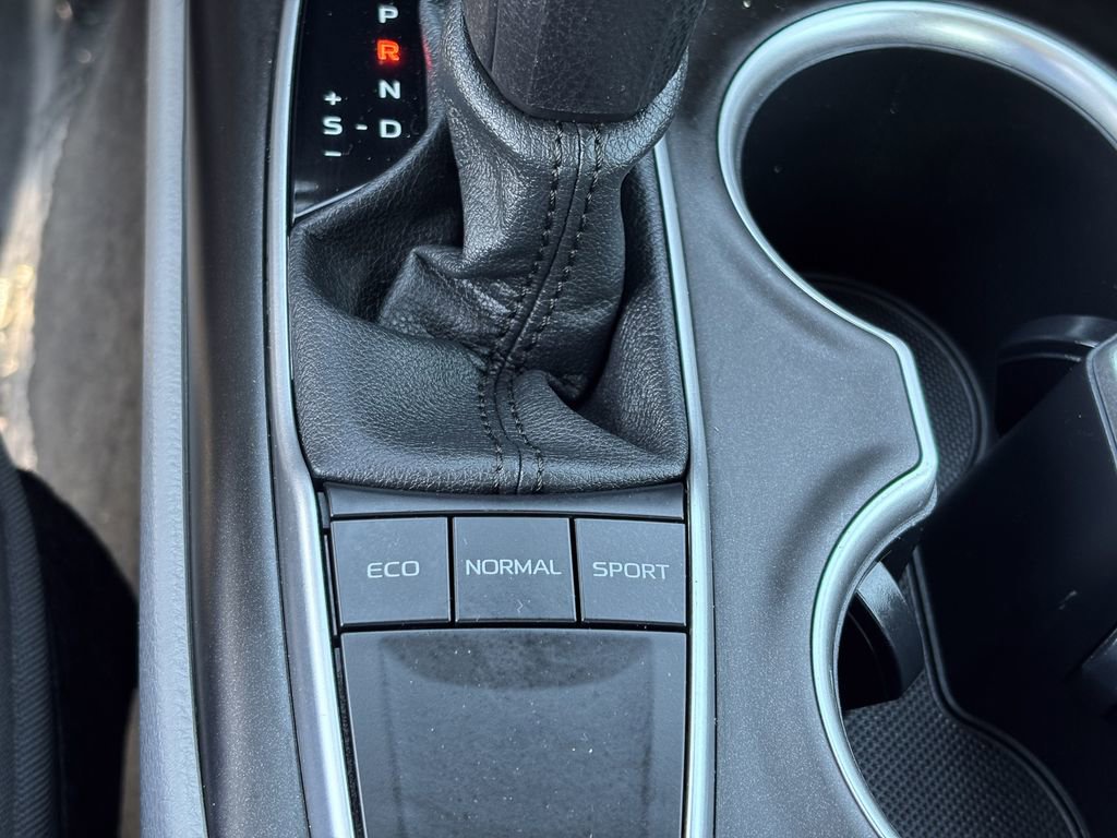 Certified 2023 Toyota Camry LE image 25
