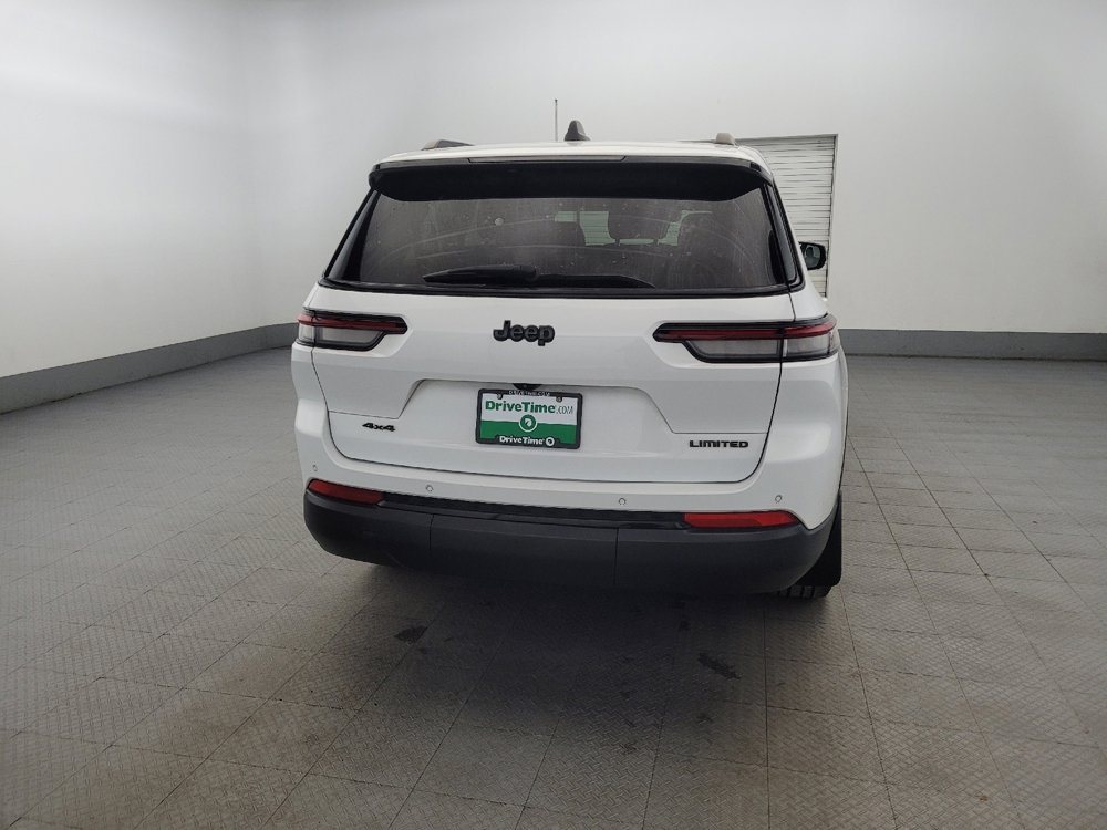 Used 2023 Jeep Grand Cherokee L Limited w/ Black Appearance Package image 7