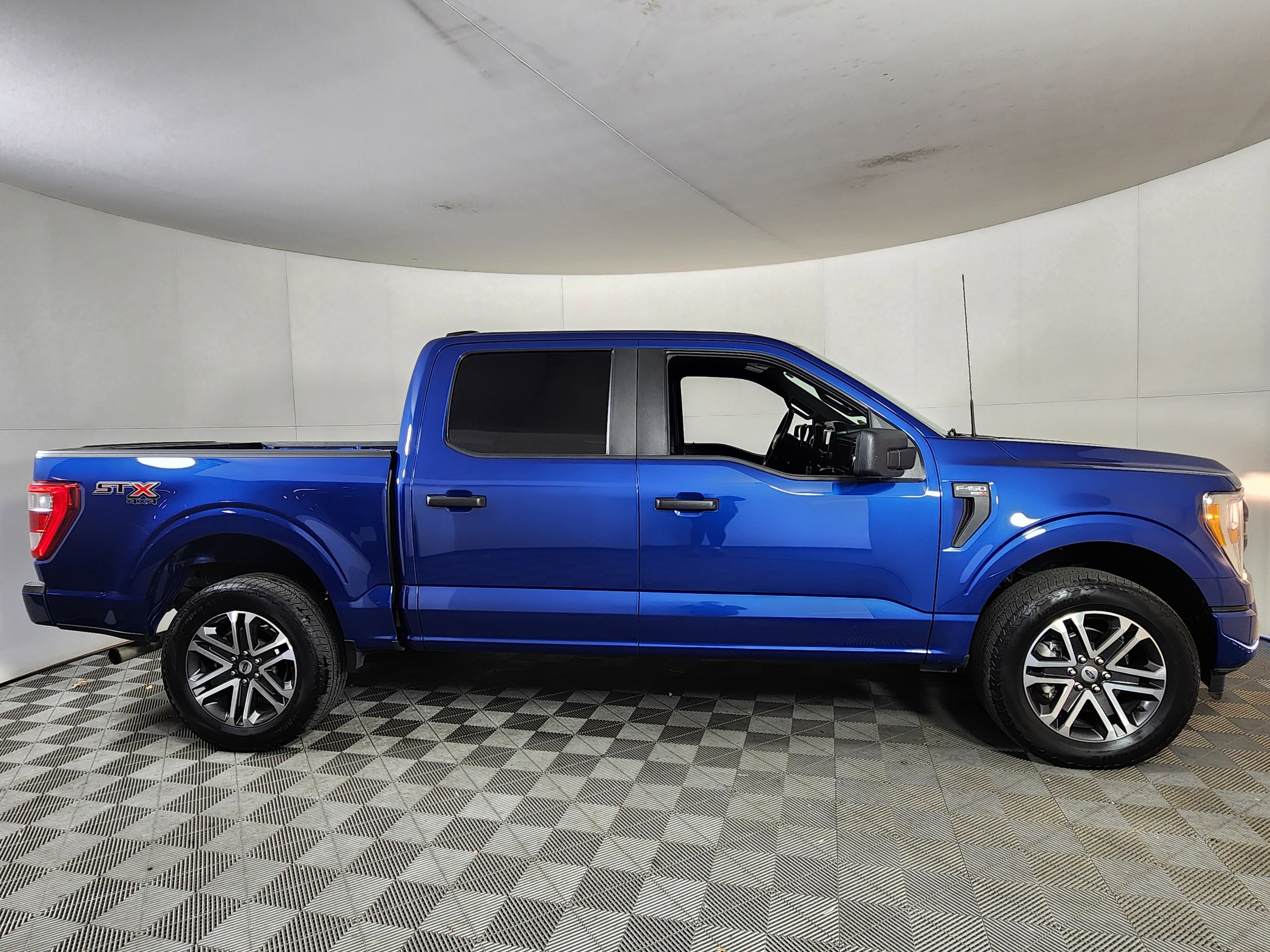Used 2022 Ford F150 XL w/ STX Appearance Package image 8