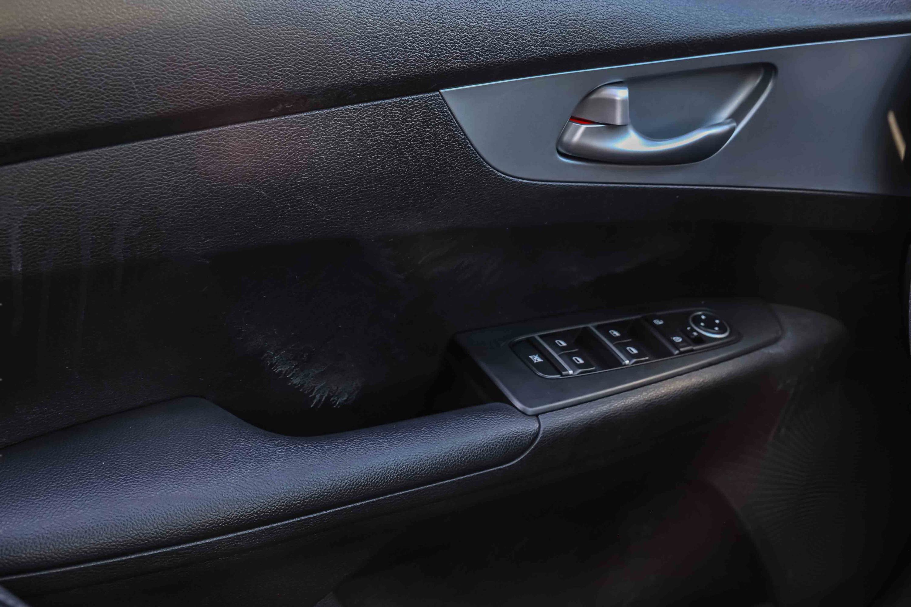 Certified 2023 Kia Forte LXS w/ LXS Technology Package FWD image 15