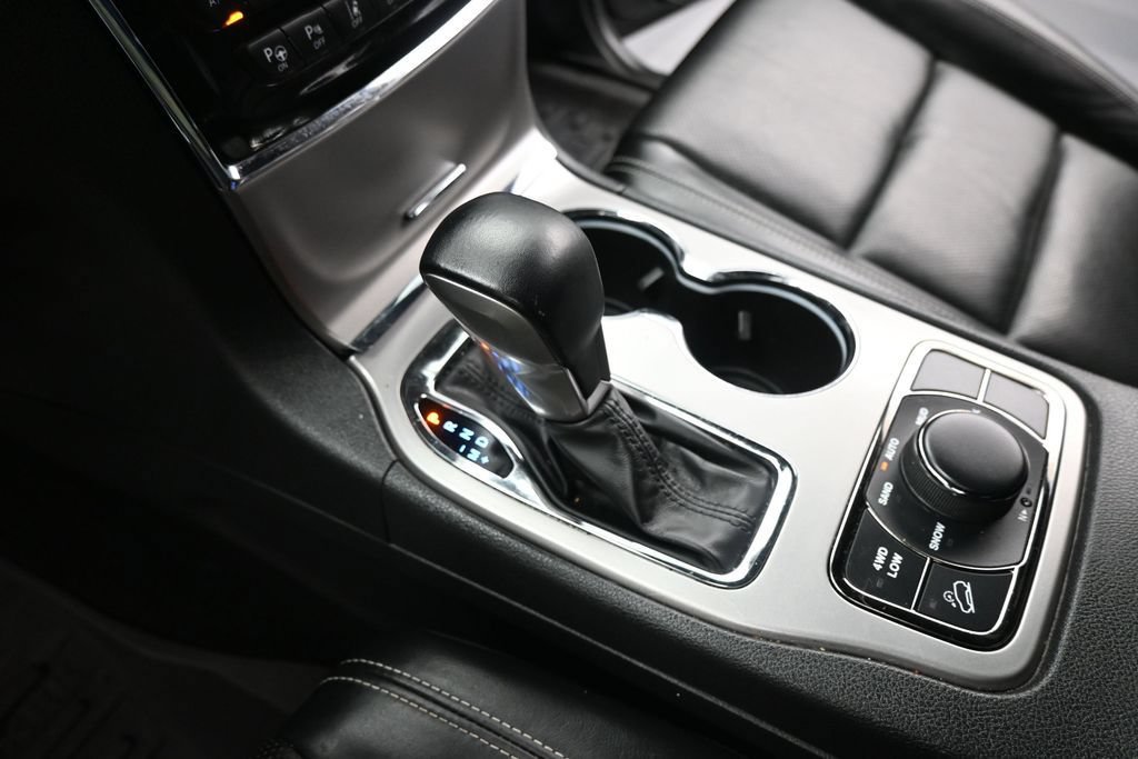 Used 2021 Jeep Grand Cherokee Limited w/ Quick Order Package 28K 80th AWD/4WD image 16
