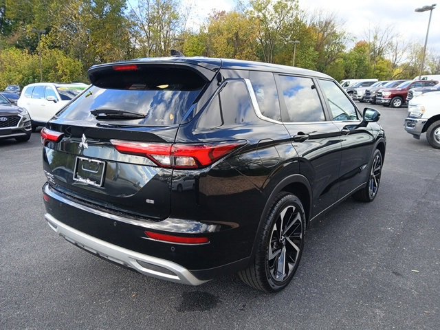 Used 2024 Mitsubishi Outlander SE image 6
