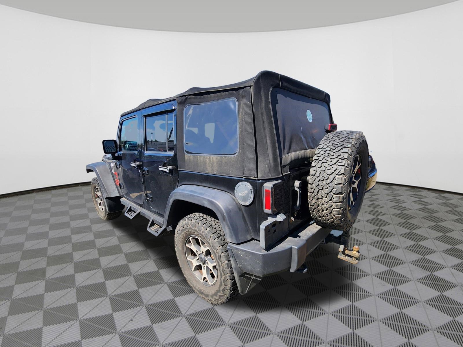 Used 2017 Jeep Wrangler Unlimited Sport w/ Quick Order Package 24S AWD/4WD image 3