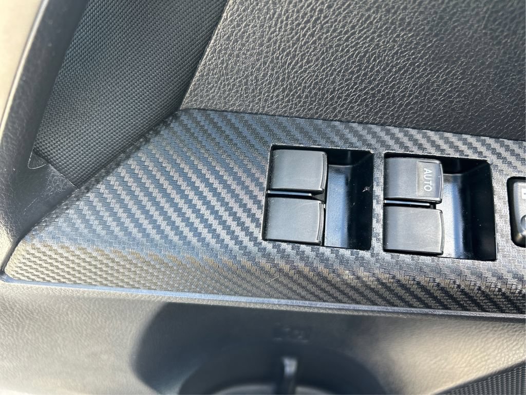 Used 2013 Toyota RAV4 XLE AWD/4WD image 41