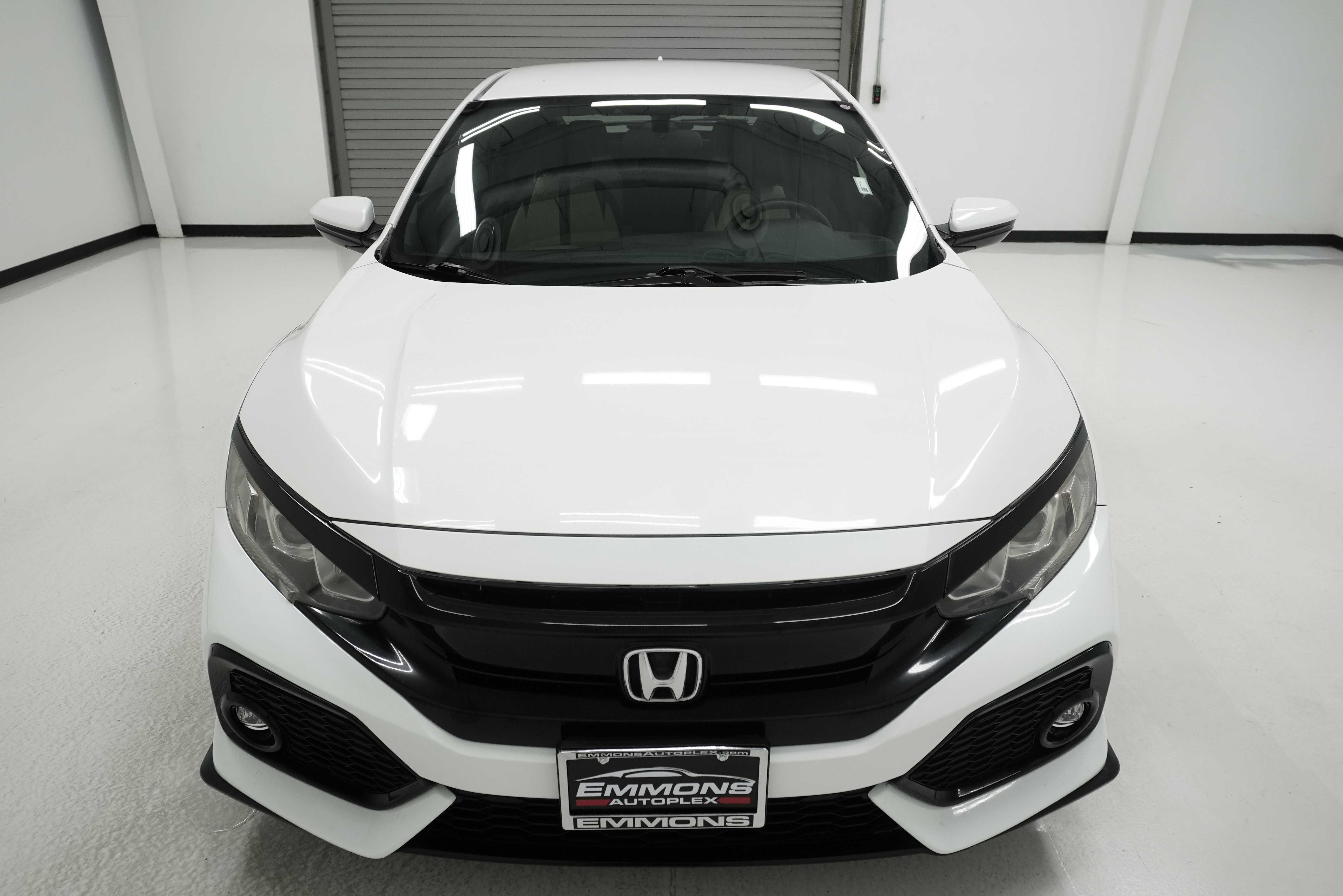 Used 2018 Honda Civic Sport image 2